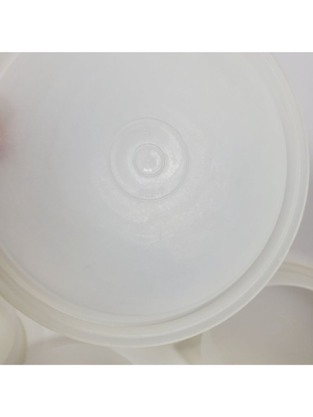 Tupperware 4" Hamburger Keepers 9 Lot Sheer And 1 White Ring Clear 882 NO PRESS - Picture 9 of 10